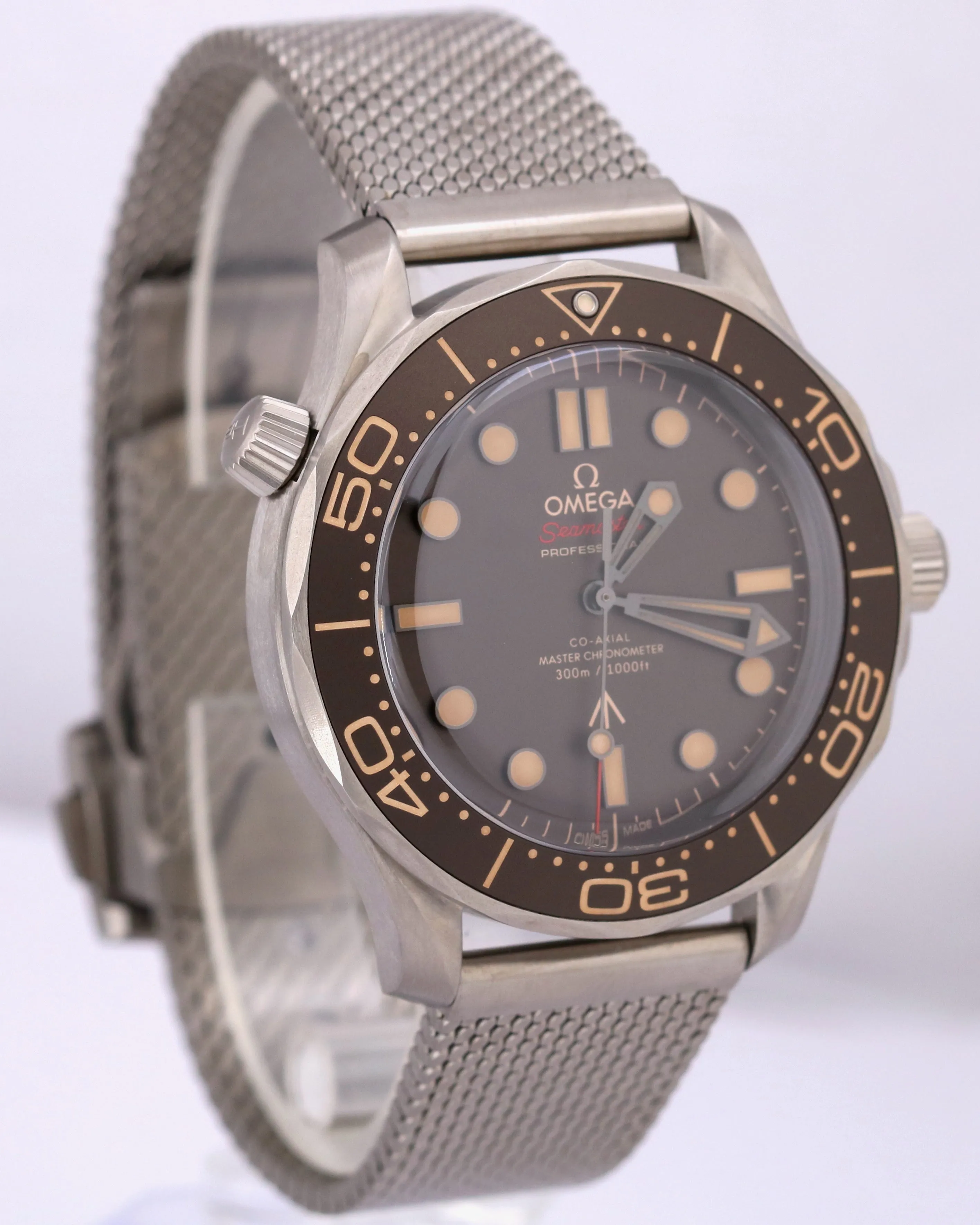 2021 PAPERS Omega Seamaster NO TIME TO DIE 42mm Titanium 210.90.42.20.01.001 BOX