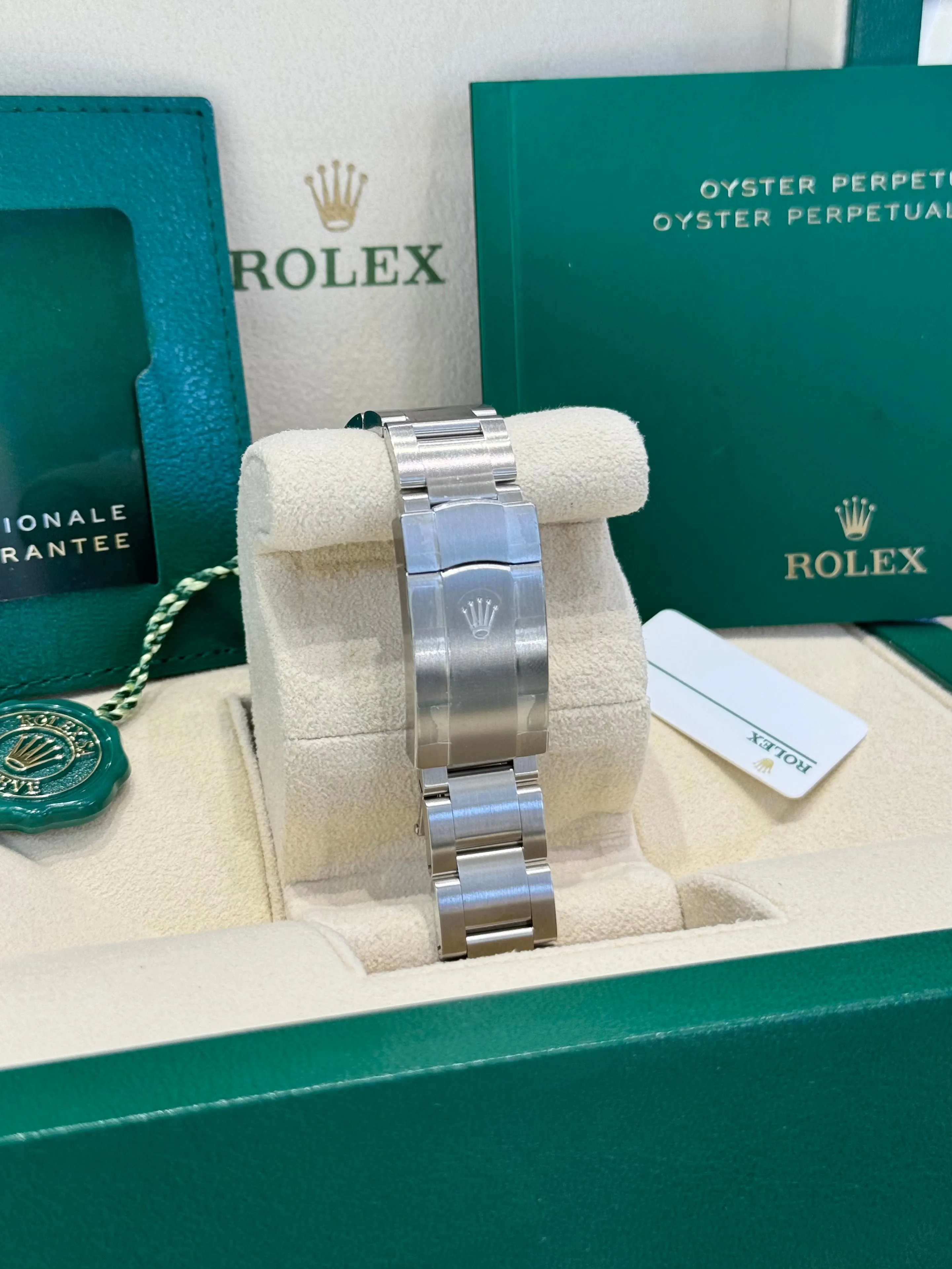 2024 Rolex Oyster Perpetual 41 124300