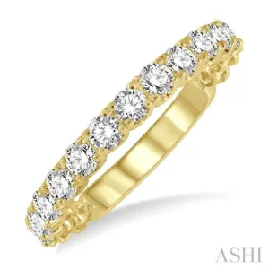 3/4 ctw Lattice Round Cut Diamond Wedding Band in 14K Yellow Gold