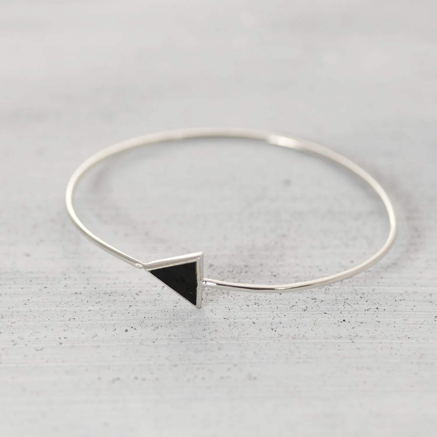 City onyx Bangle -