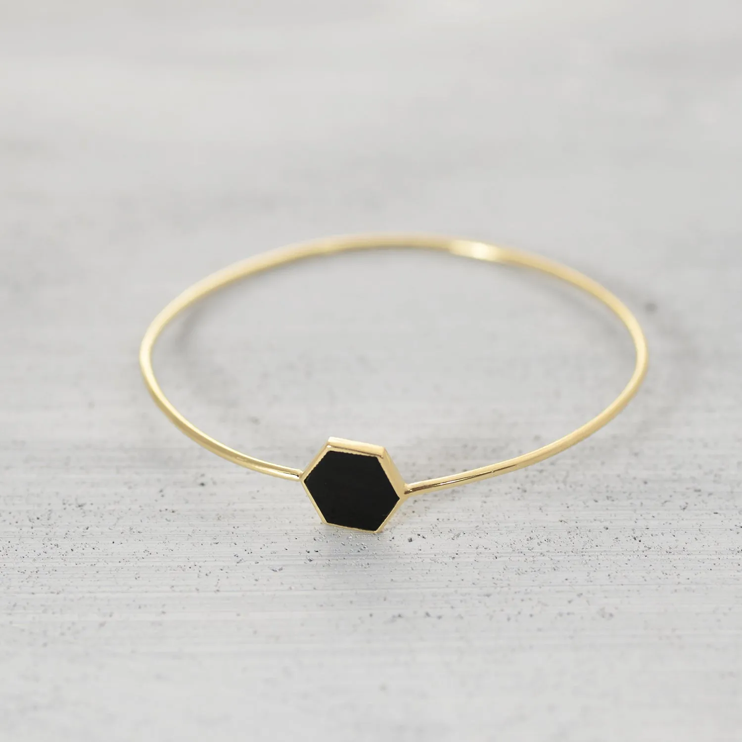 City onyx Bangle -