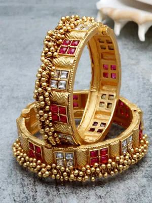 Karatcart Antique Gold Plated Rajwadi Temple Bangle Set for Women