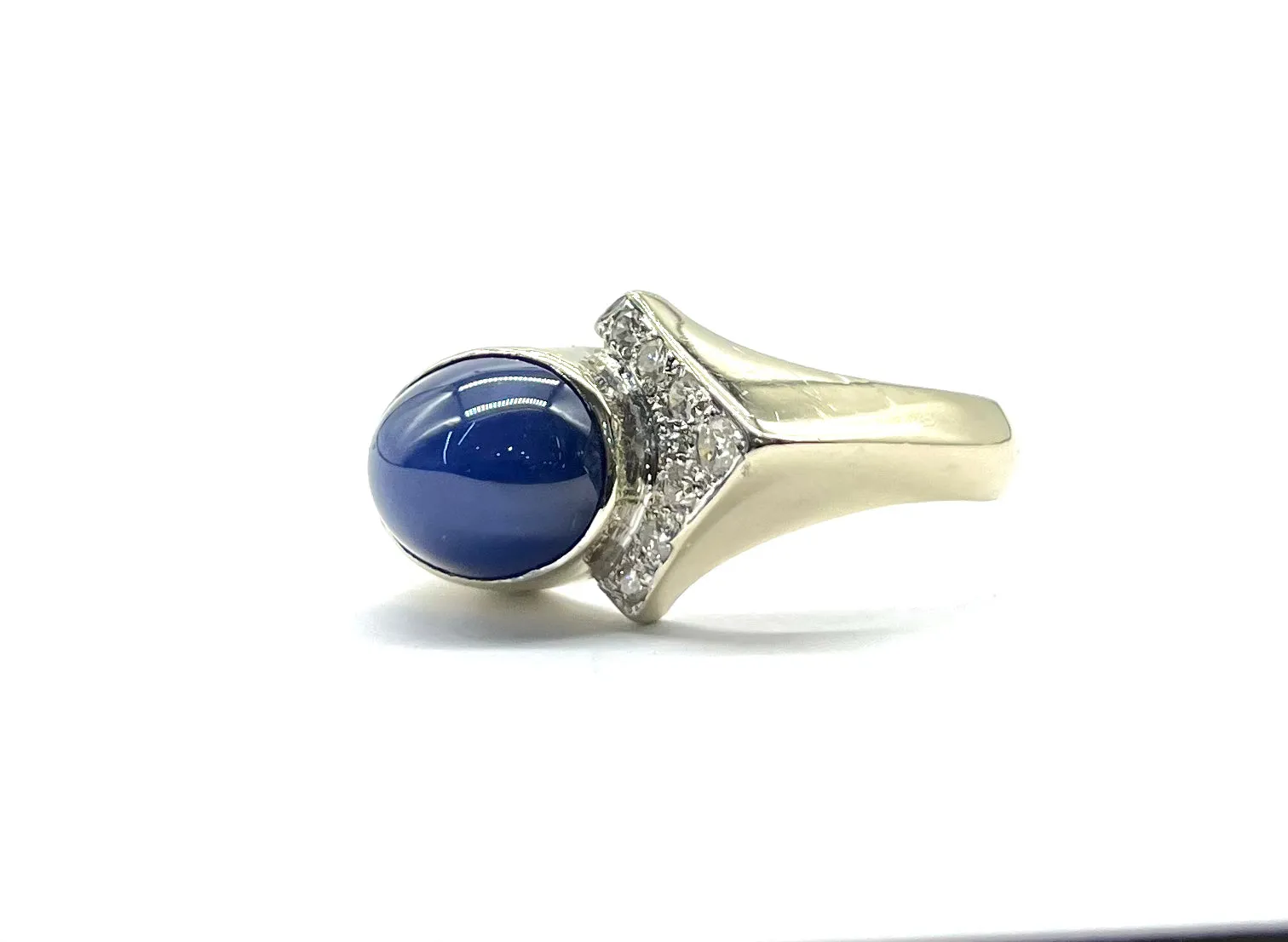 Men’s Vintage Star Sapphire and Diamond Ring